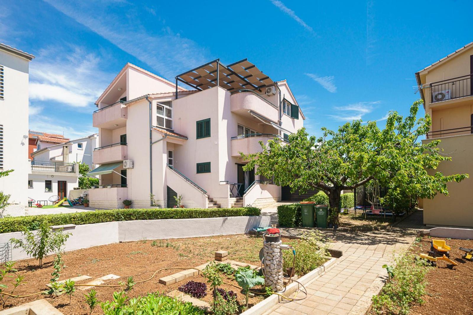 Family Petrov Apartments 보디체 외부 사진